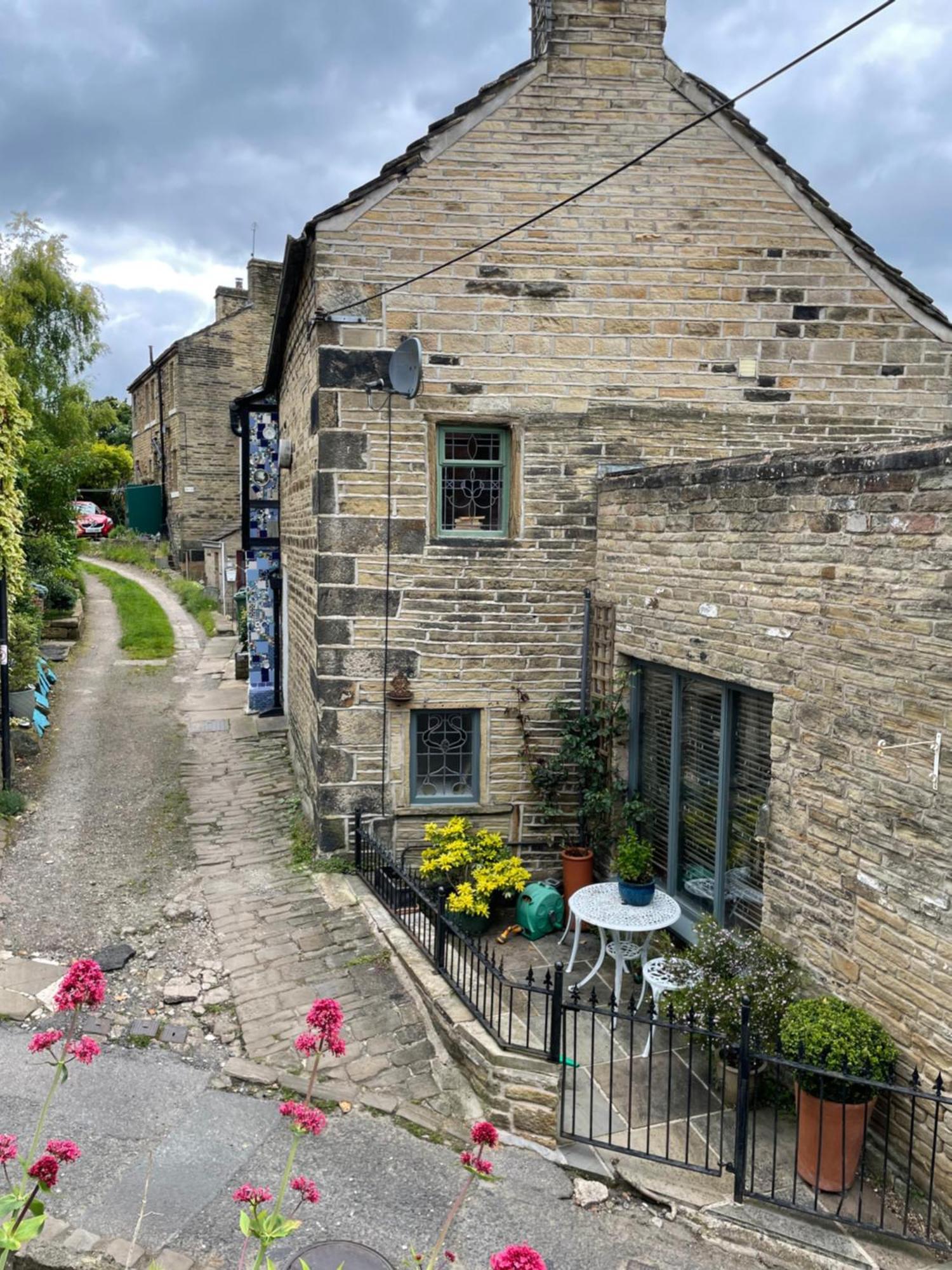 The Therapy Rooms Holmfirth Holiday Let מראה חיצוני תמונה